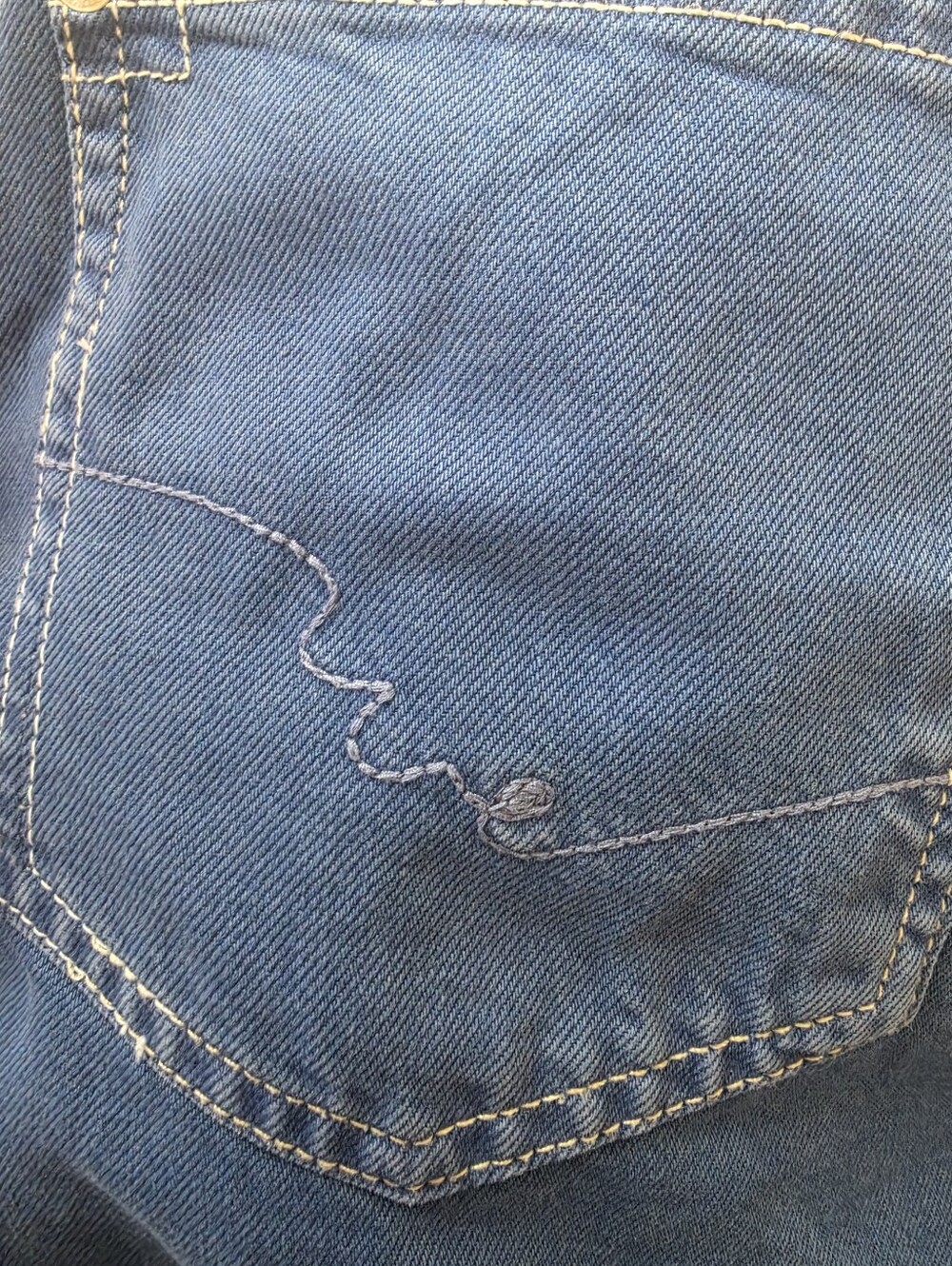 NWOT We The Free Good Luck Mid Rise Barrel Jeans in Blue Jay - Picture 10 of 13